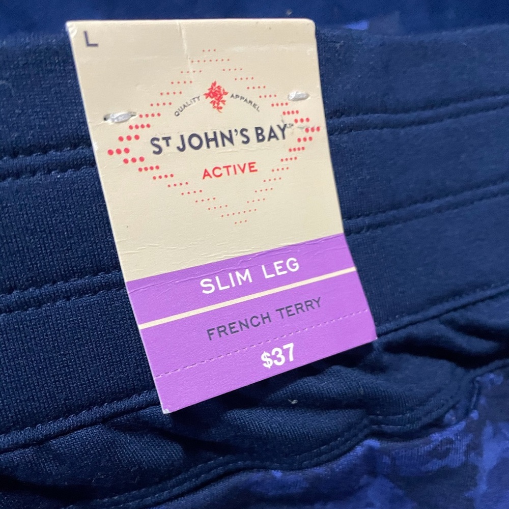 ST JOHN active pants